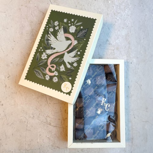 Yılbaşı Özel Çikolata Kaplı Fıstıklı Lokum